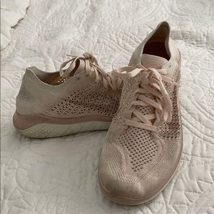 Nike Sz 9.5 Womens Free Knit Shoes